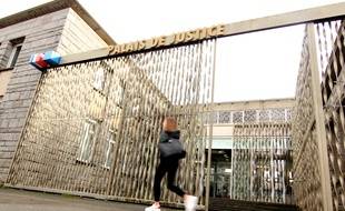 L'entr&eacute;e du tribunal de grande instance de Lorient, dans le Morbihan.	